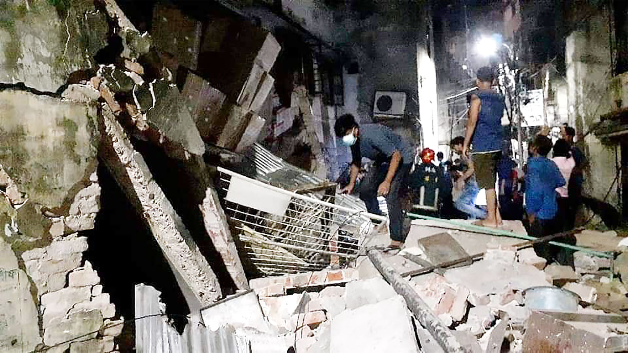 You are currently viewing MOGHBAZAR EXPLOSION